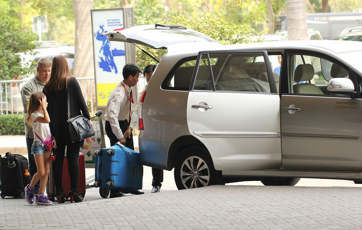 https://gheptaxi24h.com.vn/wp-content/uploads/2024/07/90fece8437cc80715831df4caa5.jpg